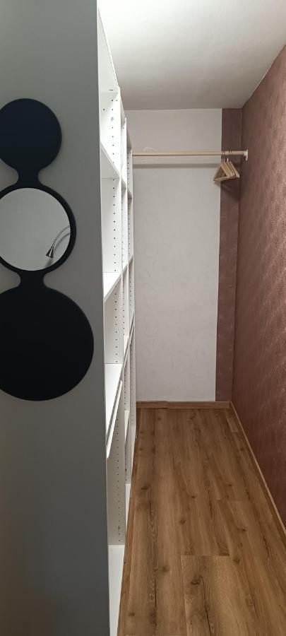ニーダーヴィーザHaus Mariアパートメント エクステリア 写真